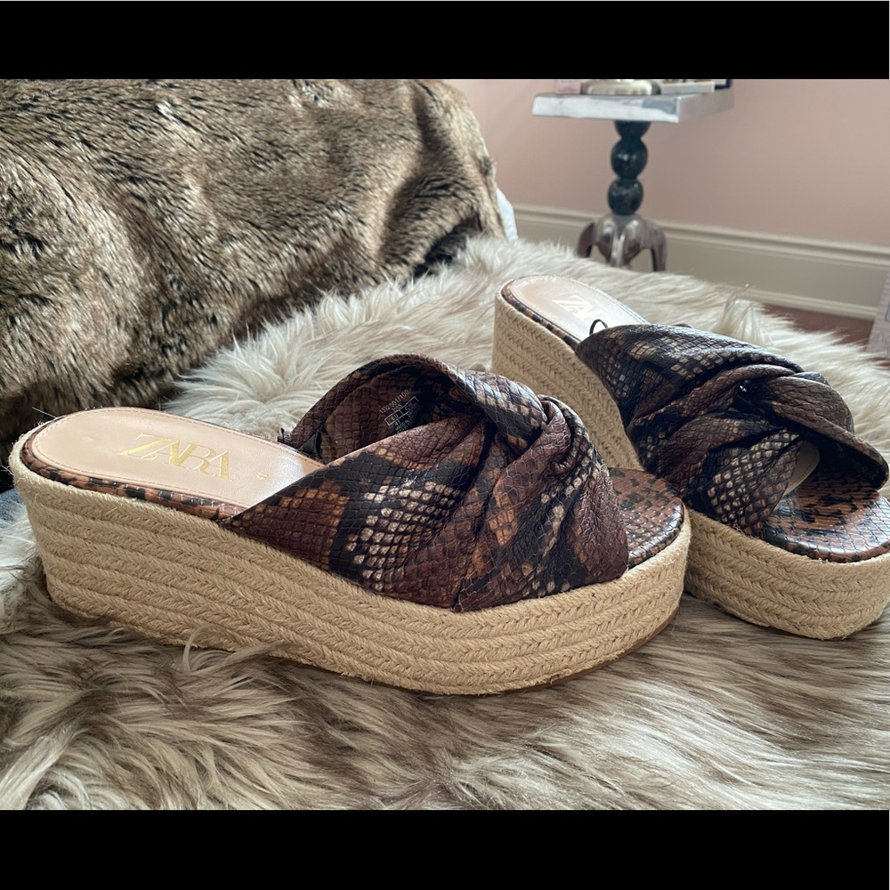 Zara Faux Snakskin Wedges